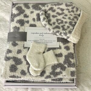 Cupcakes & Cashmere Baby 3 Piece Set Blanket, Hat and Socks Leopard Print Set